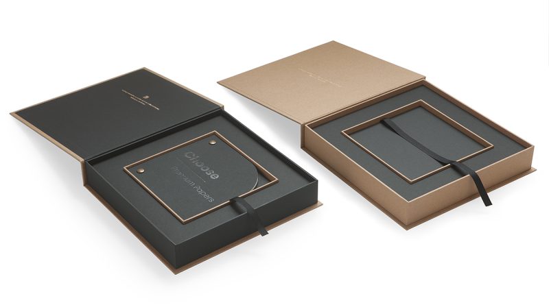 Black and kraft box with interior tray recycled papers