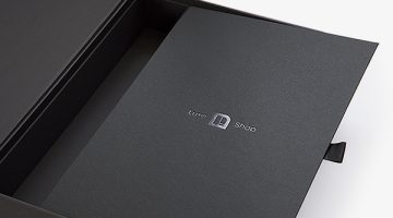 black box with interior lid thumb