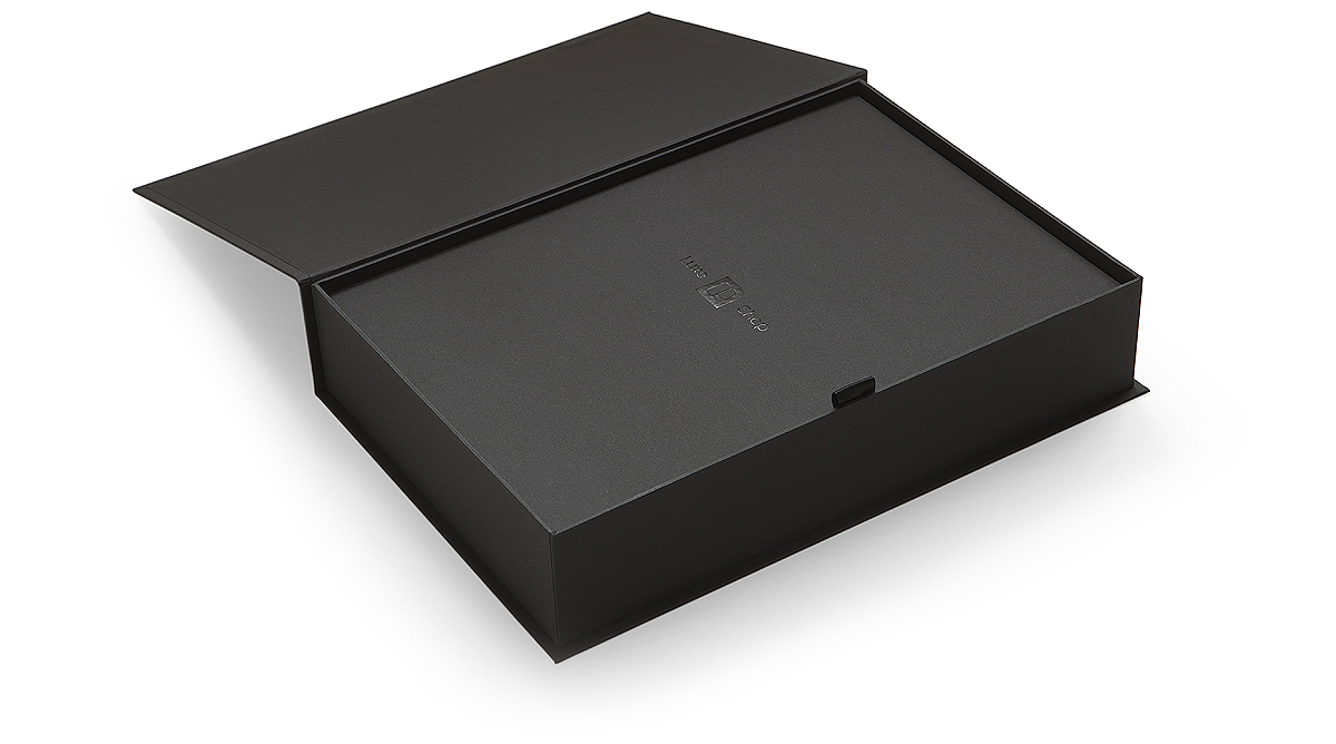 black box with interior lid