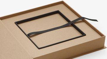Black and kraft box with interior tra