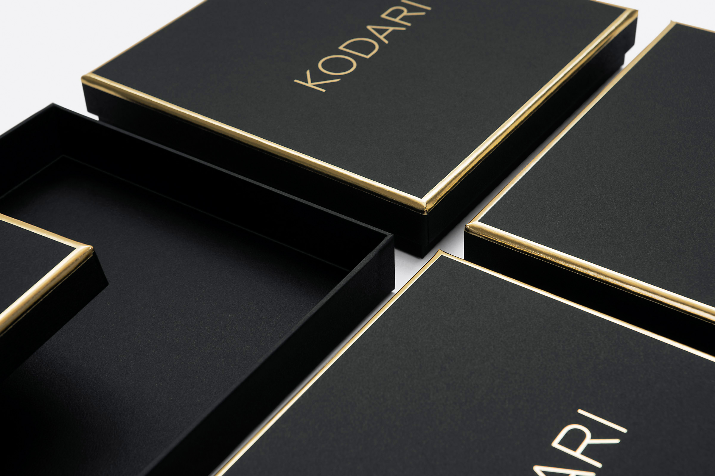 custom luxury rigid boxes